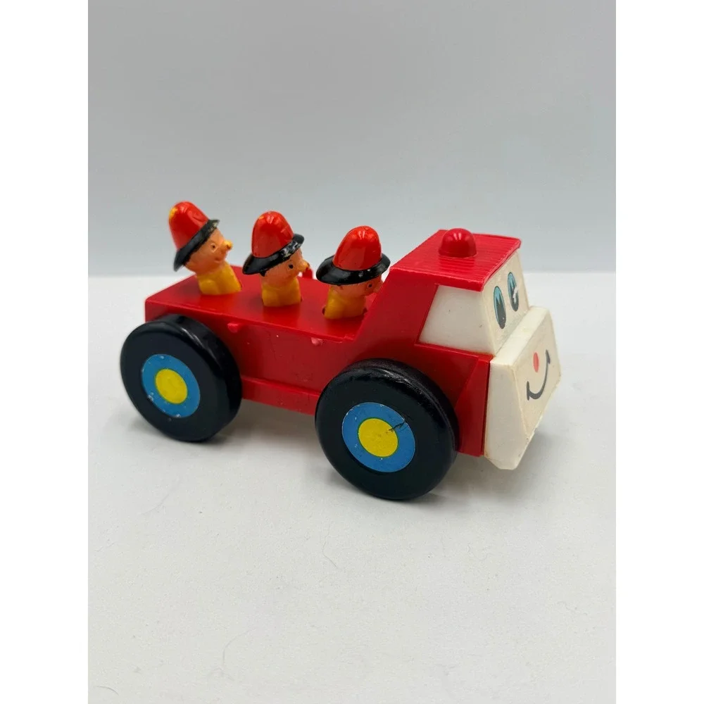 Vintage Fire Truck Toy Red Fair Retro Smiling Face Firefighters Toy Ringing Bell